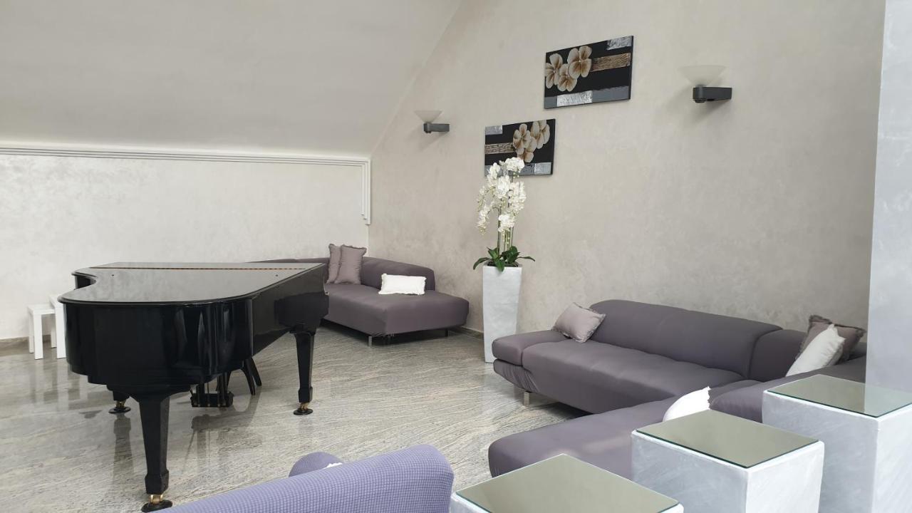 Palahotel Vallenoce Decollatura المظهر الخارجي الصورة